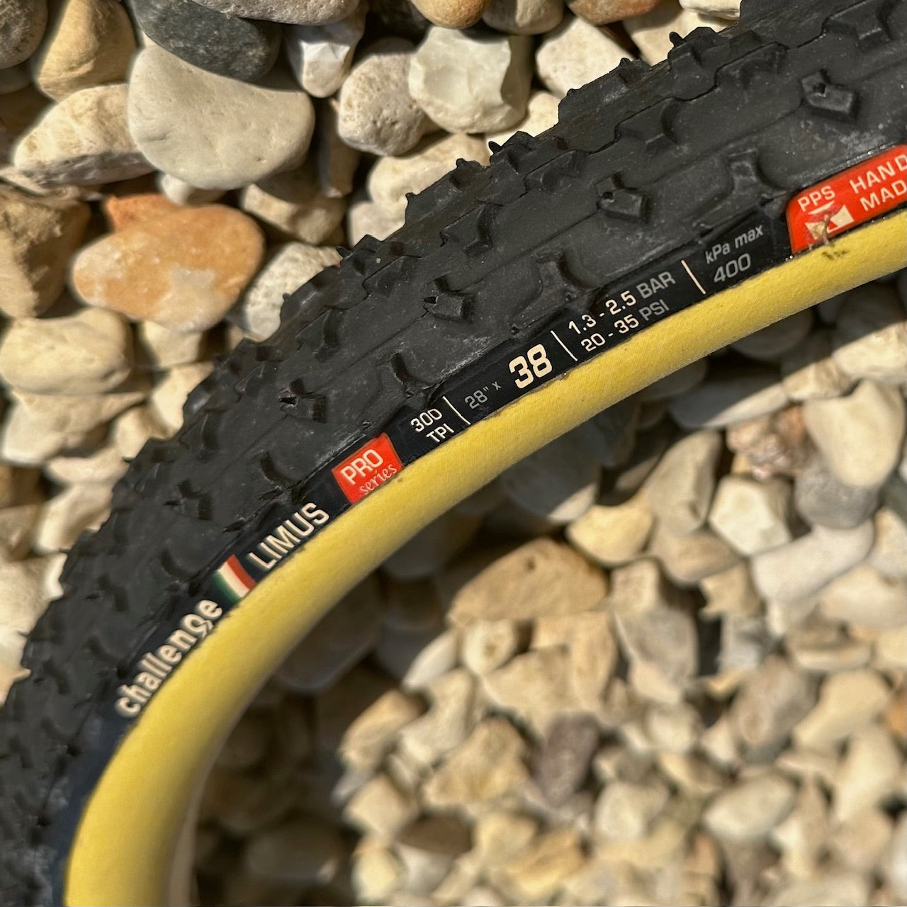 Challenge Limus PRO Handmade Tubular Tire 700 x 38
